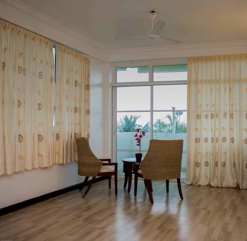 Rivers Beach & Spa Hulhumalé Exterior foto